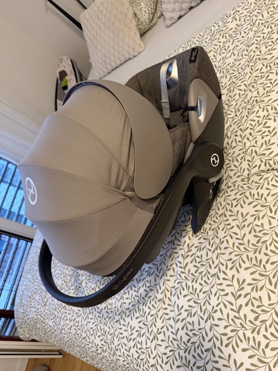 Cybex Seggiolini per auto: Siège auto Cybex Platinum gris bon état – Usato da Delémont venduto da far_r5bj 1