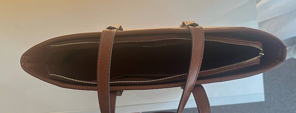 H&M Borse da donna: Neuwertig! Grosse Tasche von H&M – Nuovo (secondo la descrizione) da Flawil venduto da mar_9chb 3