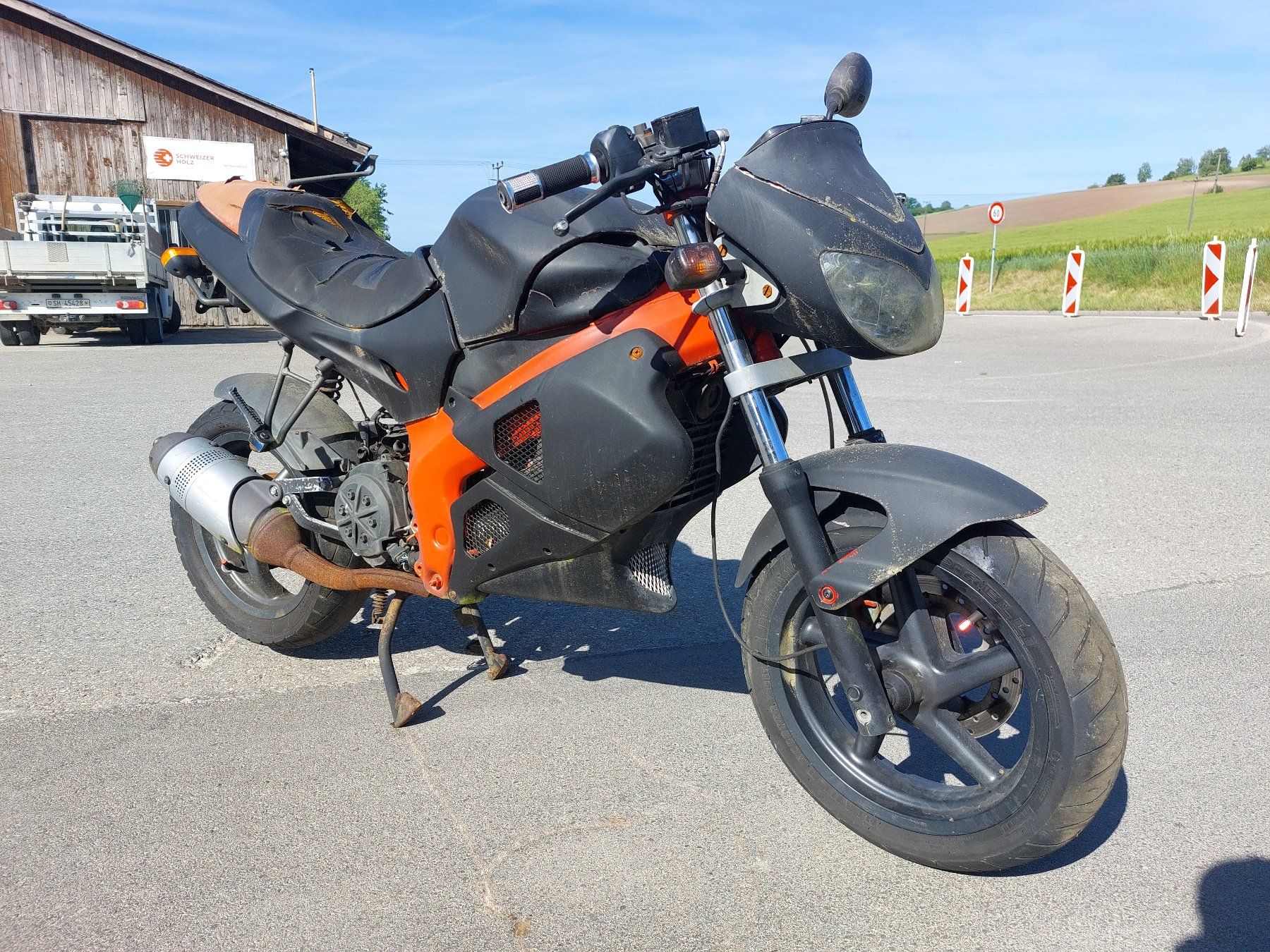 Gilera Scooter: Gilera DNA 50 Roller Scooter Motorrad Export ab 1 Fr.- – Difettoso da Schleitheim venduto da ZieglerMotoRecycling 1