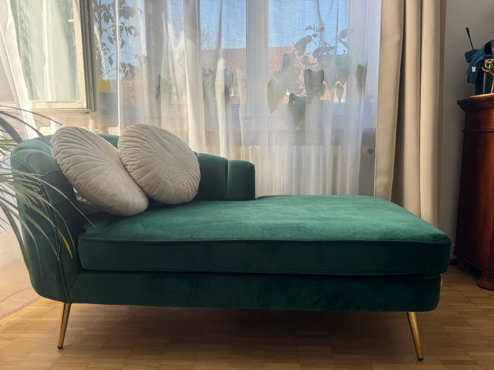 Divani: Dunkelgrünes Samtsofa mit Chaiselongue & Schlaffunktion – Ne – Usato da Zürich venduto da LuciusMalfoy 4