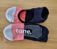 TONE Grip Socks / Pilates- oder Yoga-Socken, 1x getragen