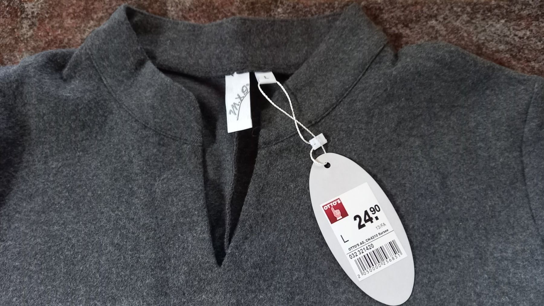 Maglioni & Felpe: Spezieller Pullover  Neu  L/XL – Nuovo (secondo la descrizione) da Bätterkinden venduto da Elefantenzoo 2