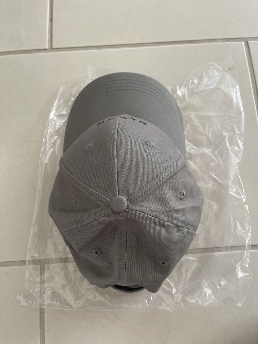 Chapeaux, bonnets & casquettes: Blvck Cap in Grau – Neuf avec emballage d'origine à Bassersdorf par Sandy456 2