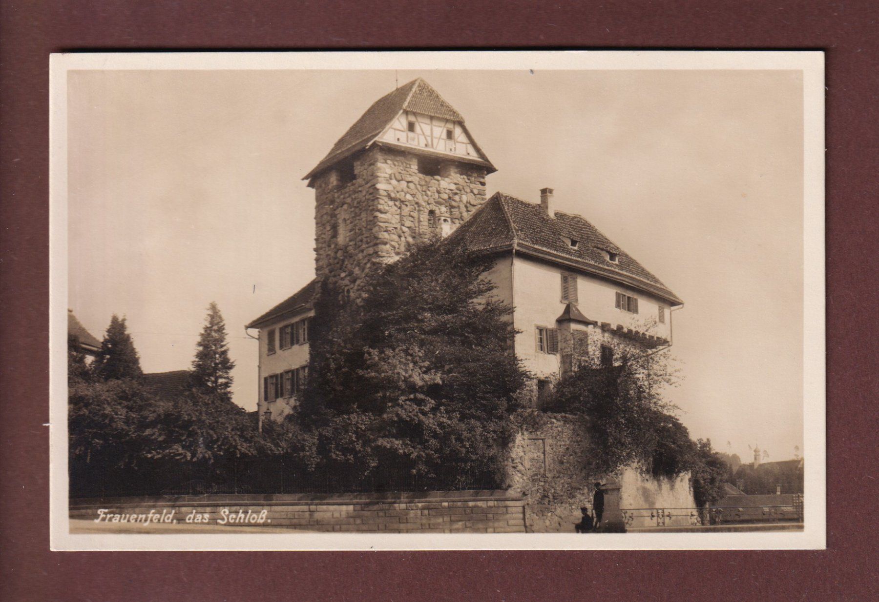 Cartoline postali: FRAUENFELD - Schloss - 1928 – Usato da Pully venduto da nicecards