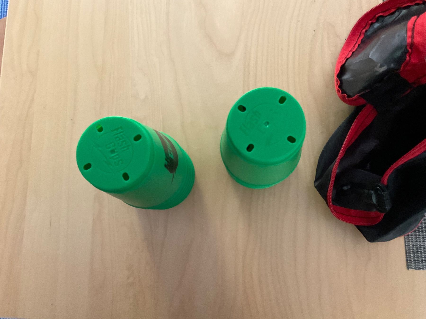 Spiele: Flash cups Sport Stacking – Neu (gemäss Beschreibung) aus Aarau von heavydigital 2