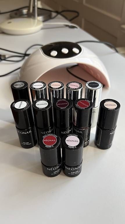 Smalto per unghie: UV Nagellack Set von Neonail  – Usato da St. Gallen venduto da GiuliaClaus