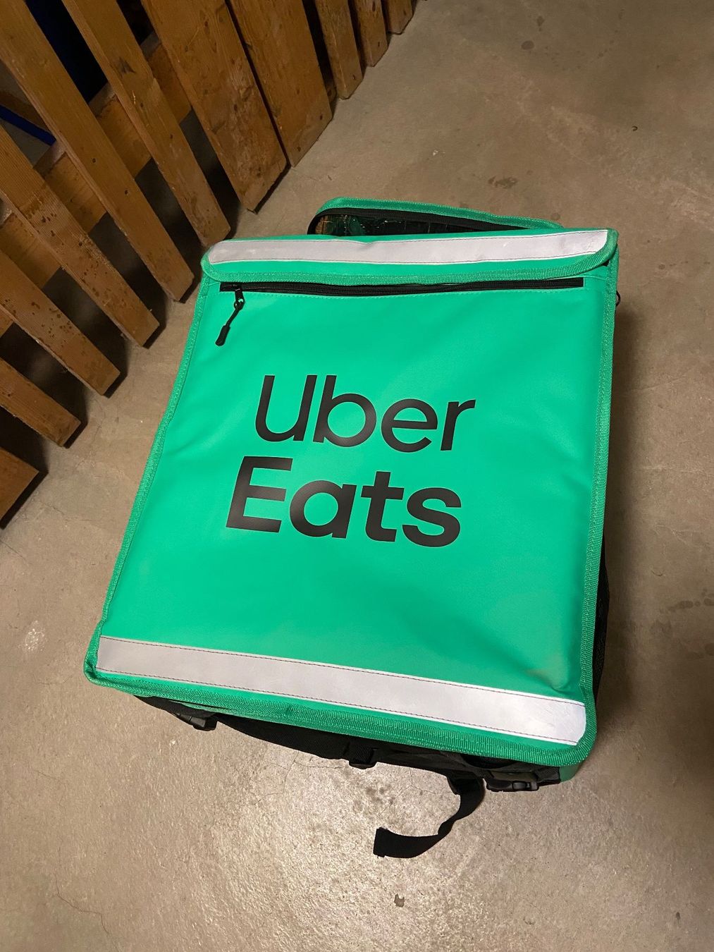 Taschen: Uber Eats Tasche – Neu (gemäss Beschreibung) aus Basel von aragovia