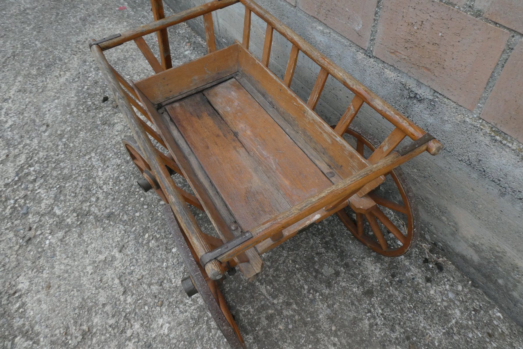 Rimorchi: Charette en bois ancienne – Usato da Fontaines NE venduto da monloisir 3