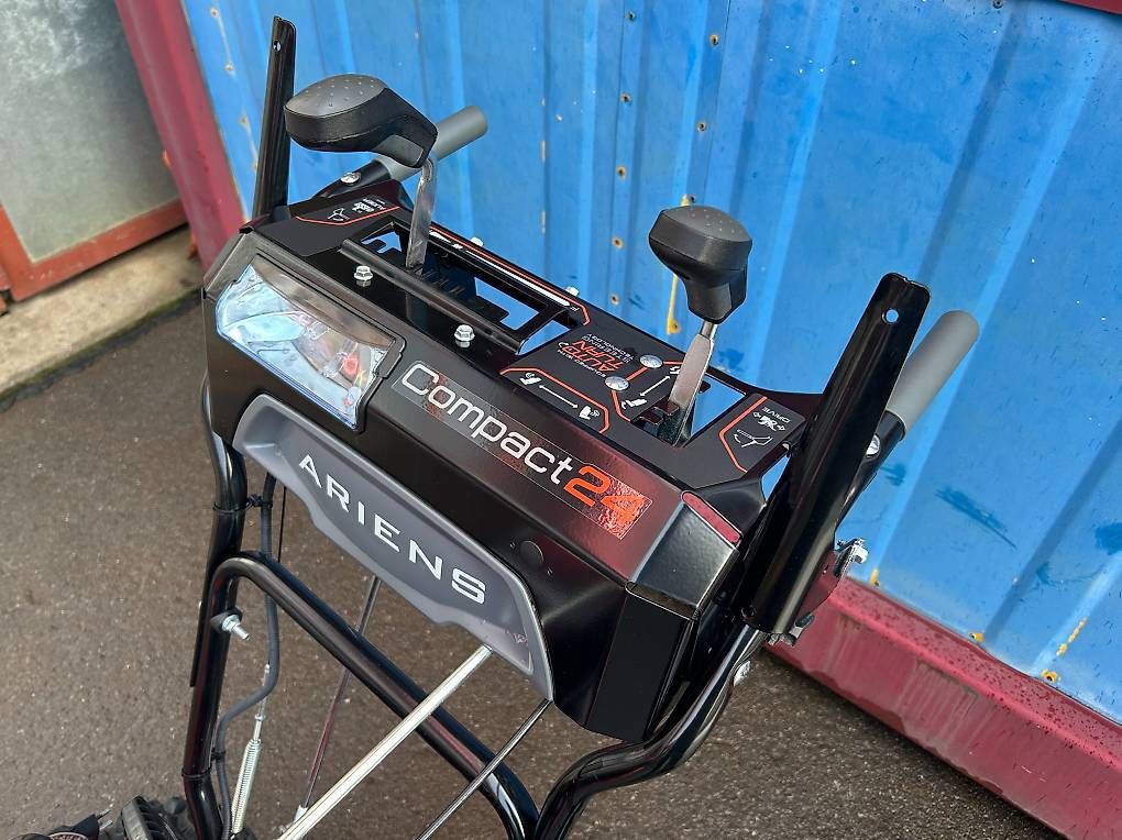 Sgombero neve: Schneefräse Ariens ST 24 Compact – Usato da Sattel venduto da ZetorCabrio 2