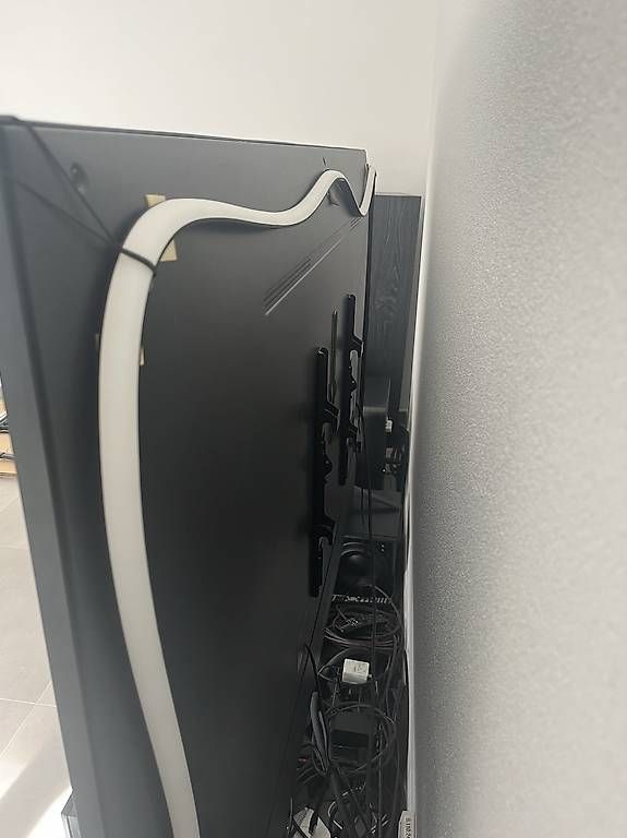 Home cinéma: Philips gradient 75" et hdmi sync box – D'occasion à Ardon par yan_b9x6 1