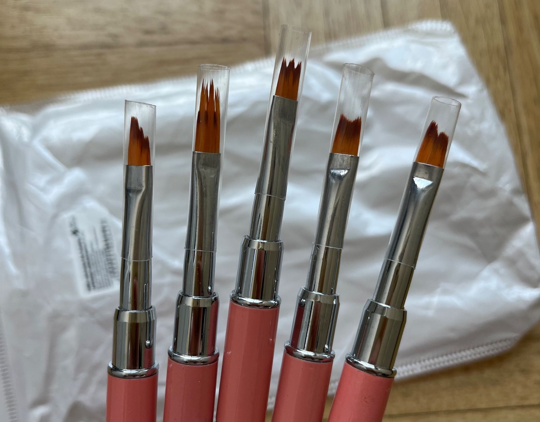 Pennelli: New Nylon high quality  brushes – Nuovo (secondo la descrizione) da Chêne-Bougeries venduto da Seetooyoo 6