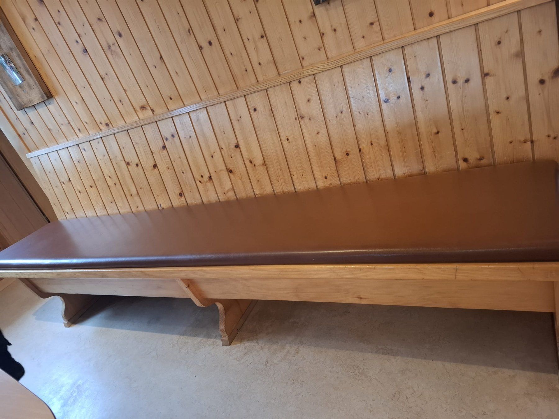Set di tavolo e panche: Esstisch / Küchentisch mit Holzbank – Usato da Hasle LU venduto da Moeudi 4