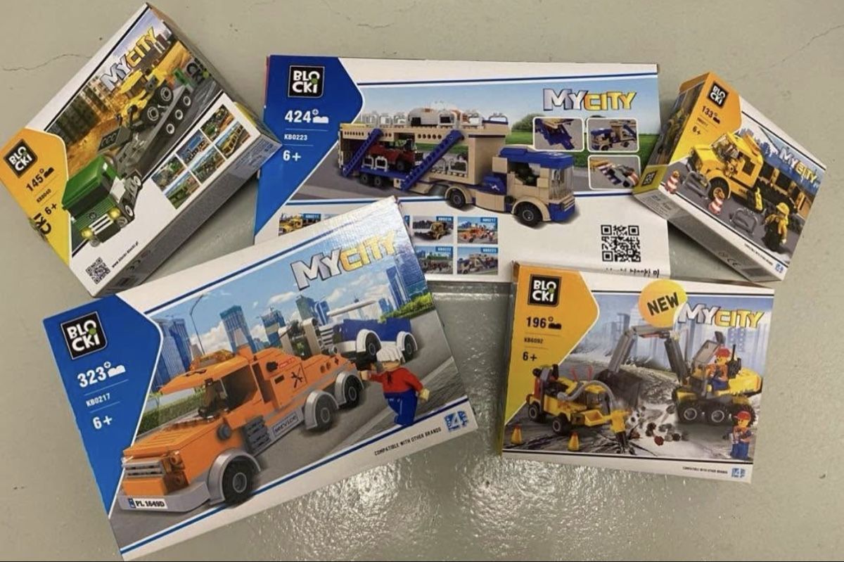 Jouets: Neu Mega Blocki Paket alles – Neuf avec emballage d'origine à Rümlang par Jennyanna