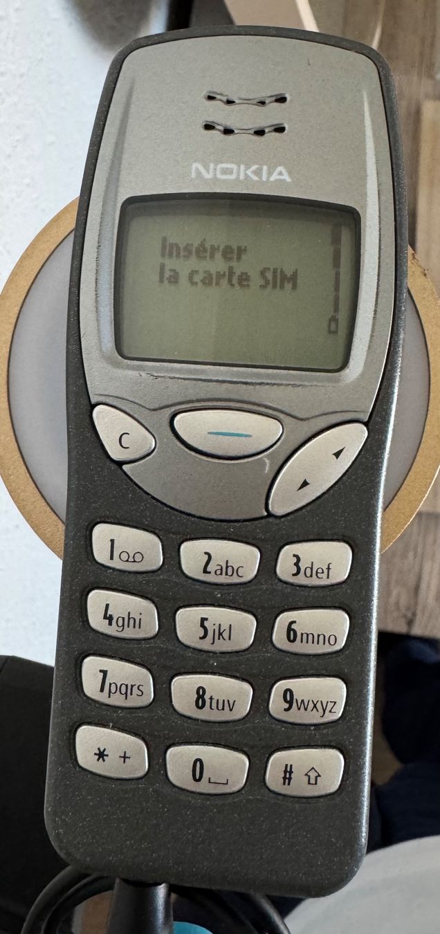 Nokia Handys / Smartphones: Nokia 3210 – Gebraucht aus La Chaux-de-Fonds von Squalo06