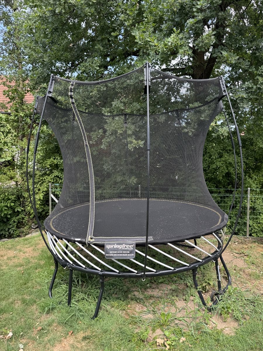 Springfree Trampolini: Springfree Compact Round R54 2.5m – Usato da Boswil venduto da Vinz10
