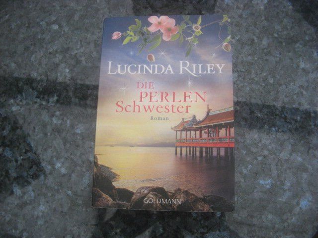 Die Perlenschwester von Lucinda Riley (Gebraucht) in reitnau für CHF 3 ...