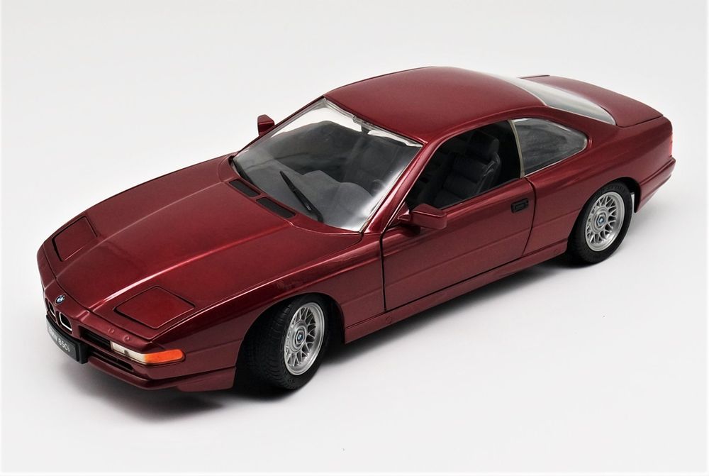 BMW 850i rot metallic - Revell 1:18 | Kaufen auf Ricardo
