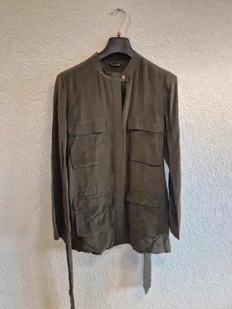 Massimo Dutti Seidenbluse Olivgrün mit Gürtel