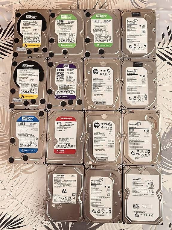 Dischi rigidi: À vendre lot de disques durs – Usato da Grandcour venduto da dos_g2gz