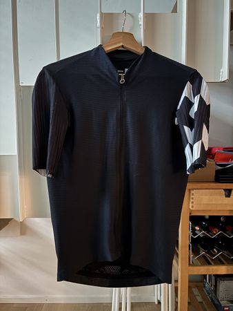 Assos EQUIPE RS Jersey S11 (Gr. L)