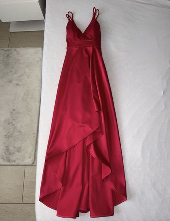 Rotes Satin Abendkleid