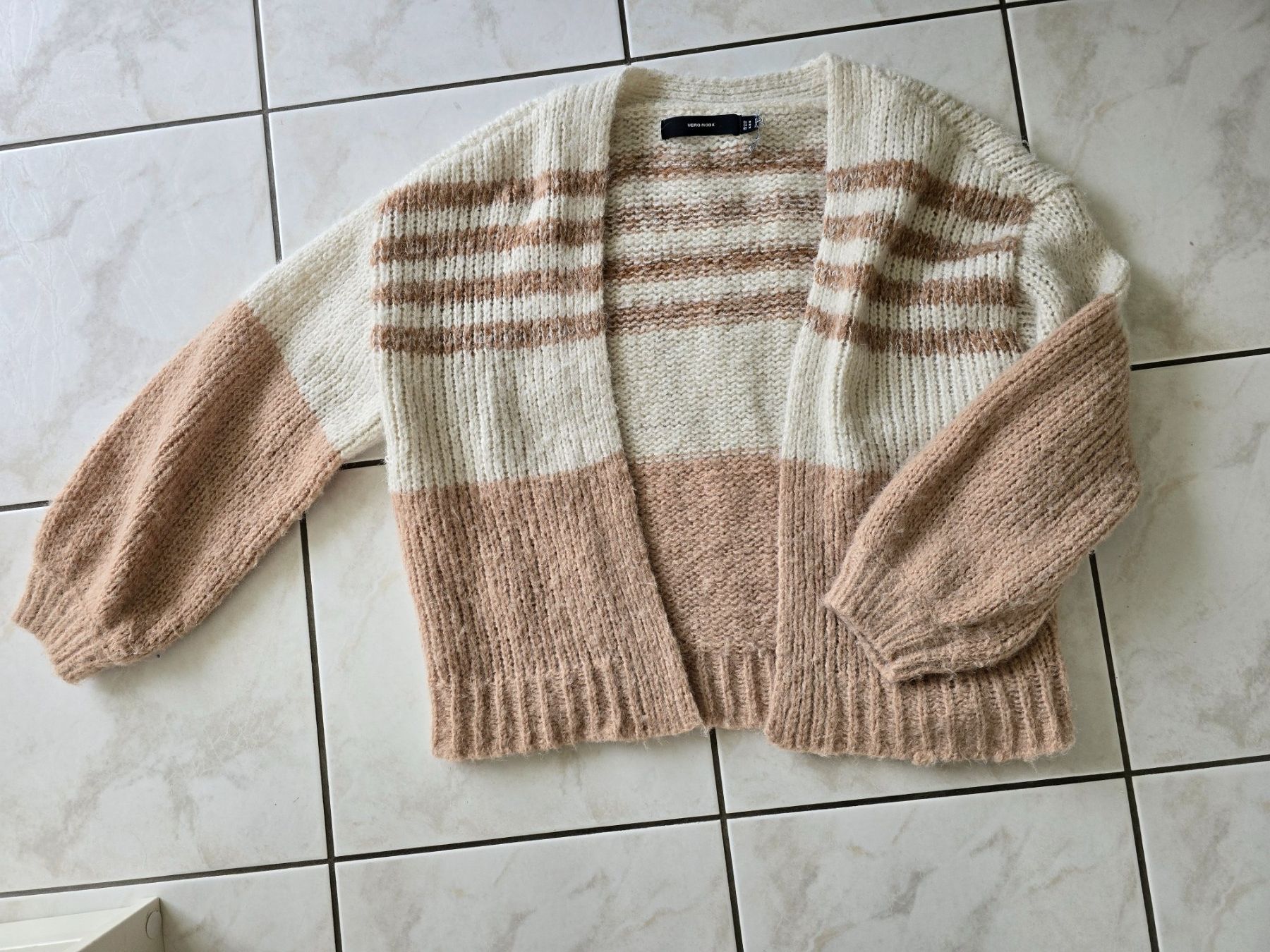 Vero Moda Vestes: Cardigan GrM – D'occasion à Uetendorf par baumstamm3