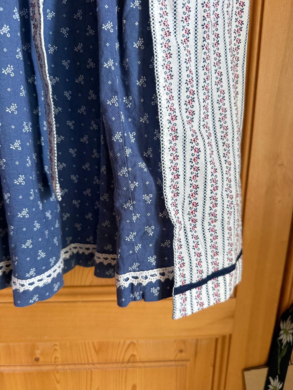 Robes: Dirndel – D'occasion à Flawil par Stella_3 4