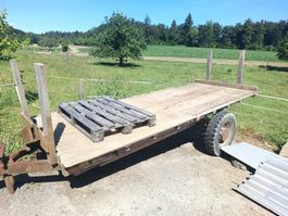 Holzwagen