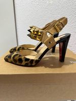 Christian Louboutin Heels Pumps Leo Lack Schwarz Gr. 36 OVP