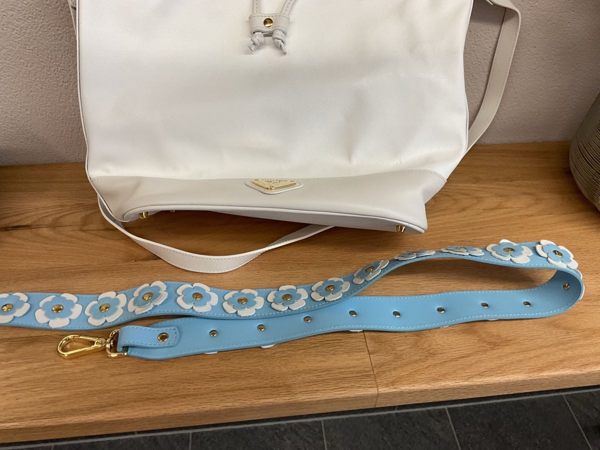 Maison Mollerus Taschen für Damen: Weisse Beuteltasche Maison Mollerus neu! – Neu (gemäss Beschreibung) aus Galgenen von Schwantli 5