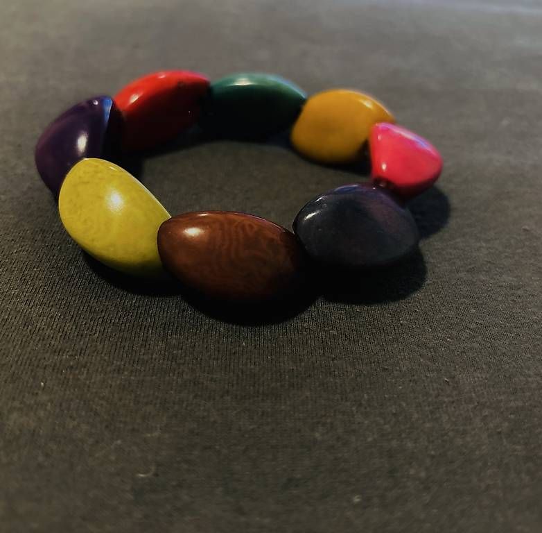 Bracciali & Braccialetti: Armband mit bunten Steinen – Usato da Aeschi b. Spiez venduto da kim_28q9