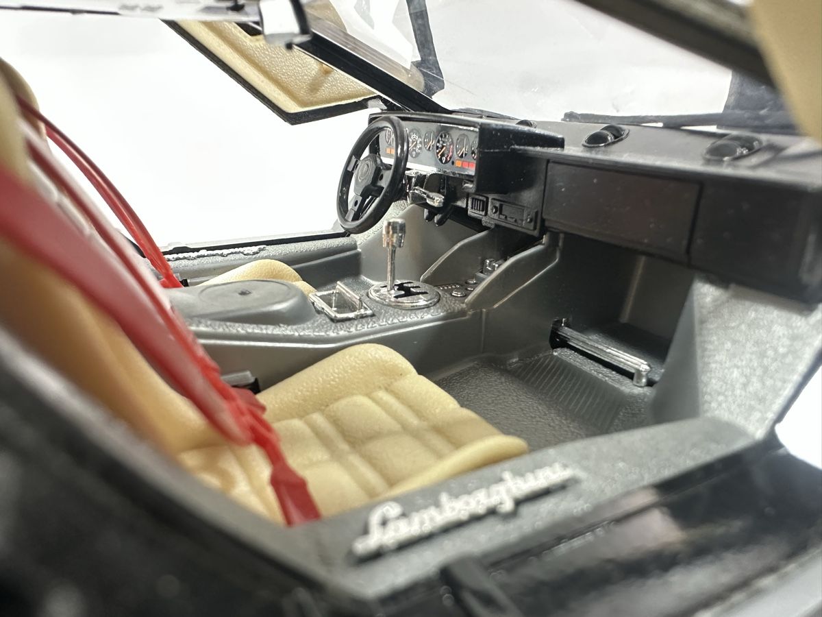 Bburago Modellini d'auto: Lamborghini Countach 1:18, schwarz, BBURAGO – Usato da Zofingen venduto da rf9_x2xt 7