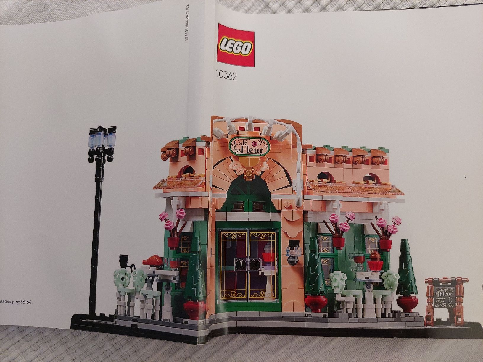 Lego Kit di costruzioni: Lego Icons 10362 – Usato da Embrach venduto da osi3