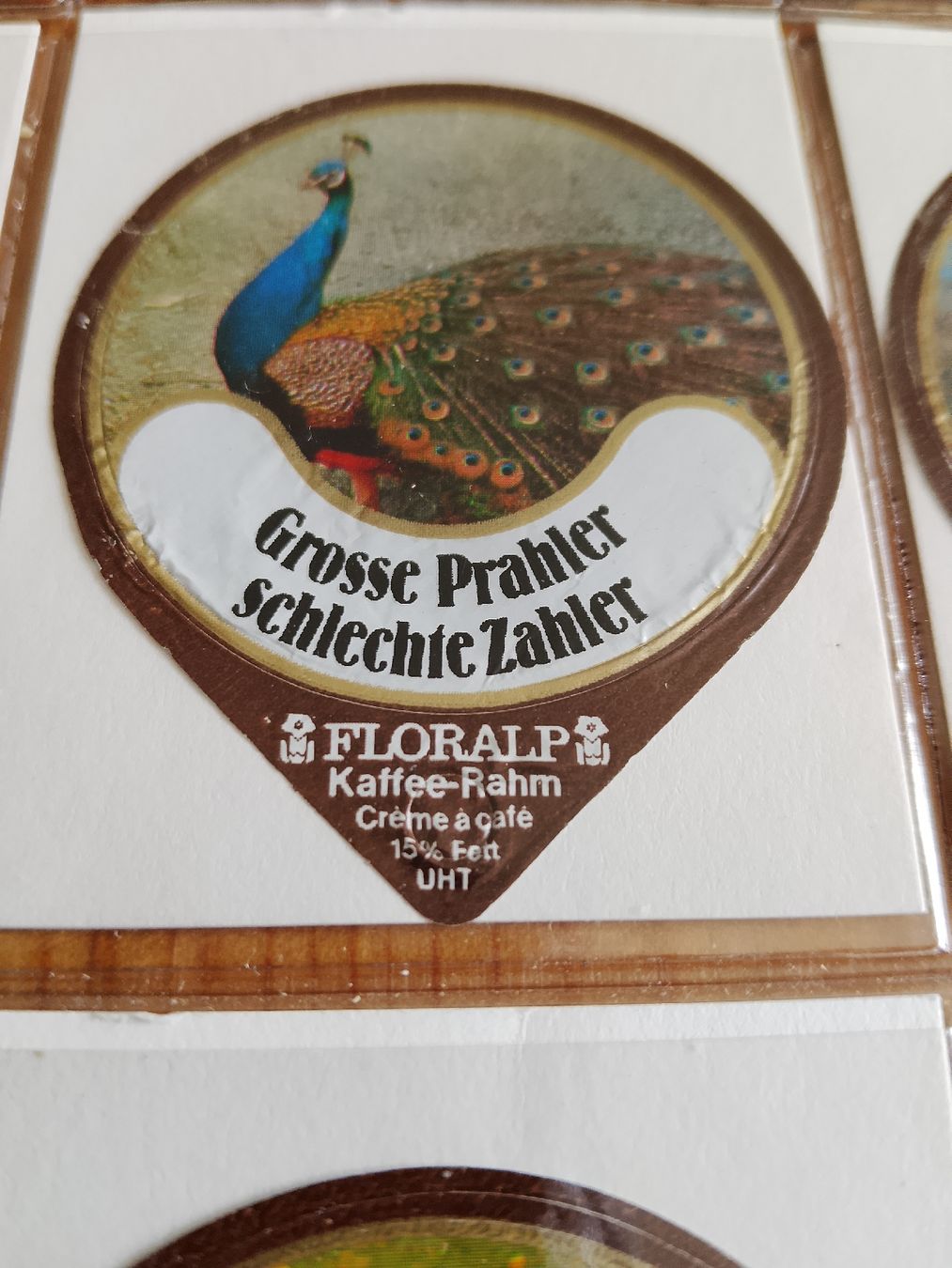Floralp Kaffeerahmdeckel: Kaffeerahmdeckeli – Neu (gemäss Beschreibung) aus Volken von katz5 1