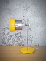 Robuste sowjetische Vintage-Tischlampe aus den 60er Jahren