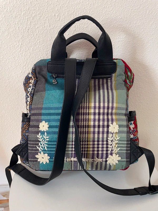 Desigual Sacs à dos: Desigual Rucksack mit Blumenmuster – Neuf (Voir description) à Winterthur par jul_v9wx 1