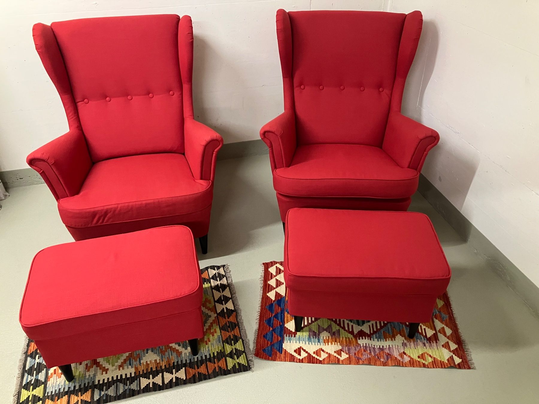 Poltrone: 2 Ohrensessel mit Hocker – Usato da Wollerau venduto da Sirwallaceskisk 4