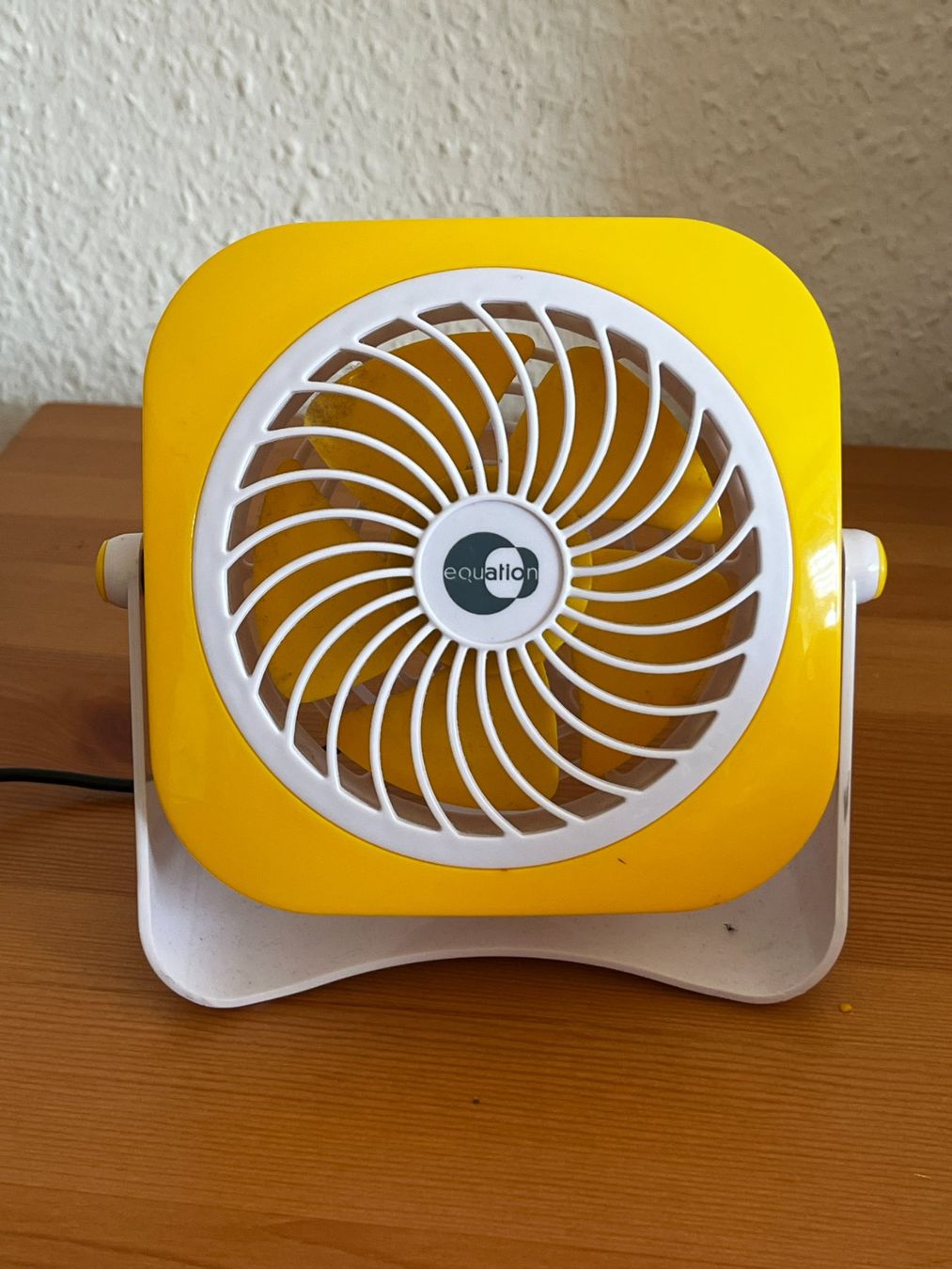 Ventilatori: Portable mini fan – Usato da Genève venduto da toandfrom 4