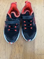 Turnen-Kinderschuhe Gr. 34, schwarz/rot, guter Zustand