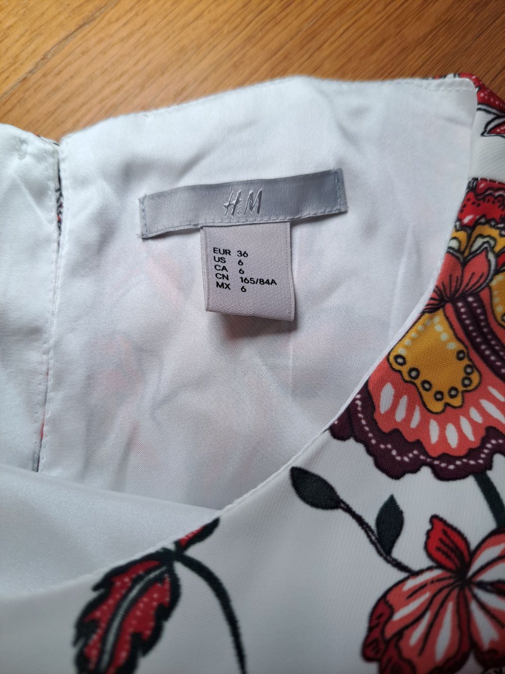 H&M Vestiti: Schönes Blumenkleid – Nuovo (secondo la descrizione) da Büren SO venduto da kim_yc8x 1