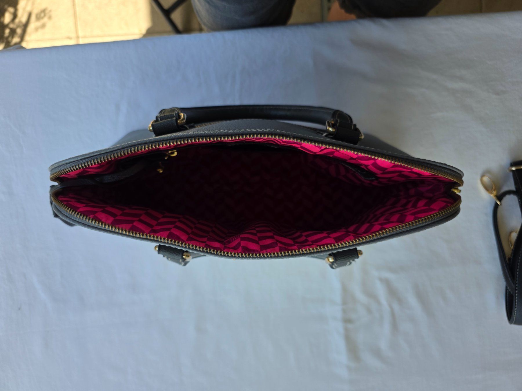 Pauls Boutique Sacs femmes: Handtasche "Paul's Boutique" – D'occasion à Thalwil par Avenir 2