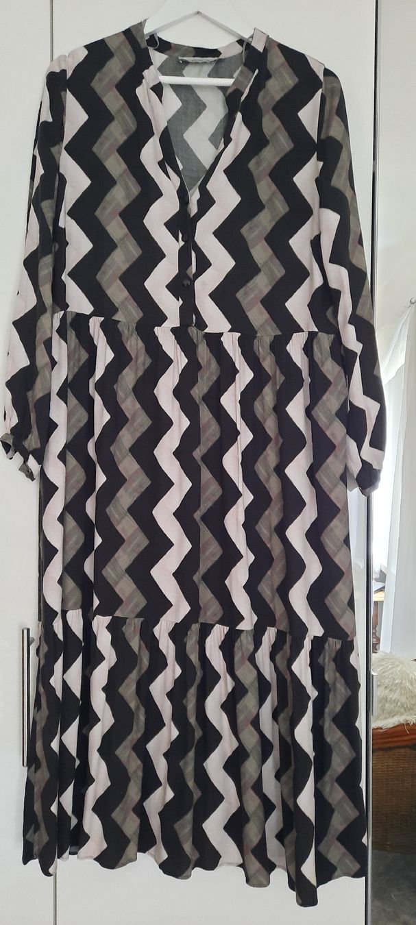 Kleider: Leichtes Kleid, Gr. 42, FOXXS – Gebraucht aus Reinach BL von sunstar19 2