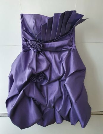Lila Traum: Festliches Kleid, Grösse 40, neuwertig!