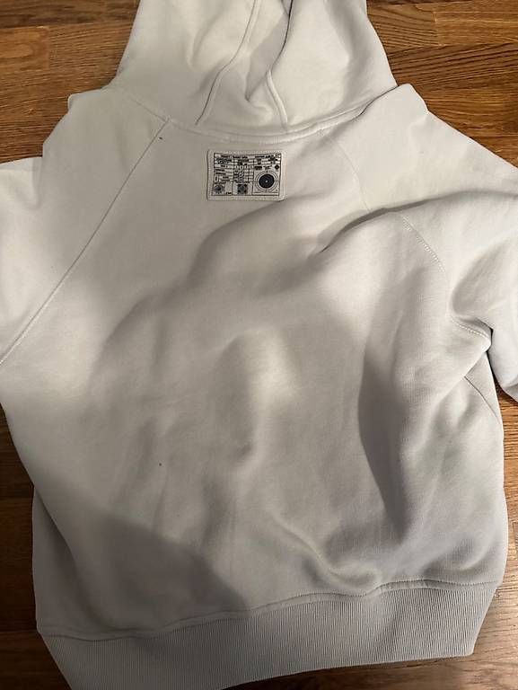 Pullover & Sweatshirts: Vicinity Zip Hoodie – Gebraucht aus Luzern von sda_y5k6 4