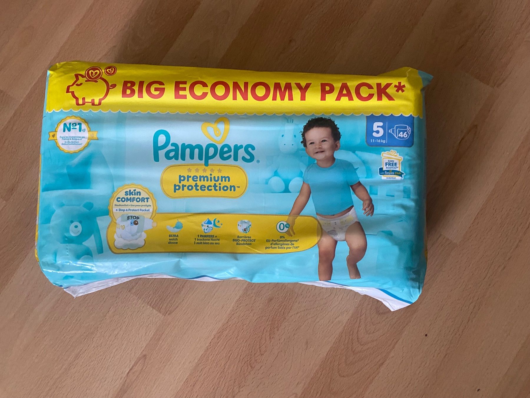 Pampers Bacs à couches & couches: Pampers Premium 5 46stk – Neuf avec emballage d'origine à Luzern par Off_123