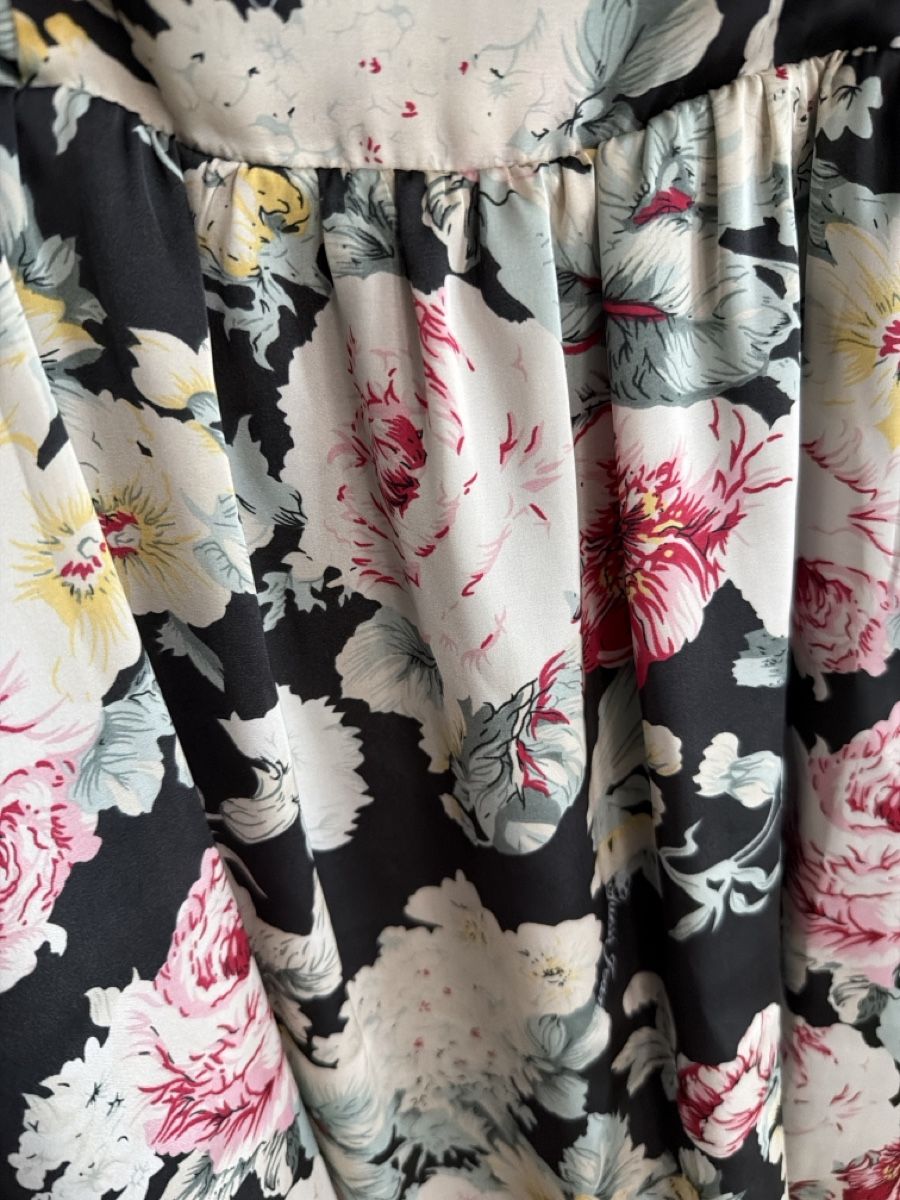 Guess Vestiti: Robe Guess en soie – Nuovo (secondo la descrizione) da Adliswil venduto da jas_5s8n 3