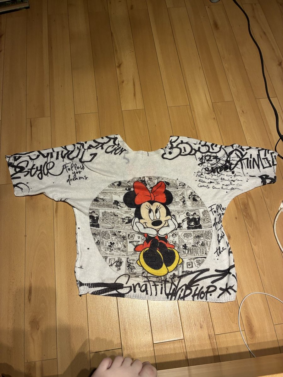 Maglioni & Felpe: Damen Pullover Minnie Maus Grösse L Viskose leicht – Usato da Dübendorf venduto da ana_wp8y