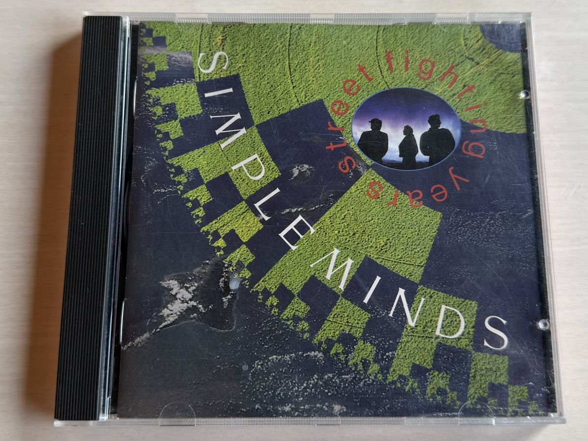 CD: Simple Minds - Street Fighting Years - CD – Usato da Oberried Brienz venduto da Chyara