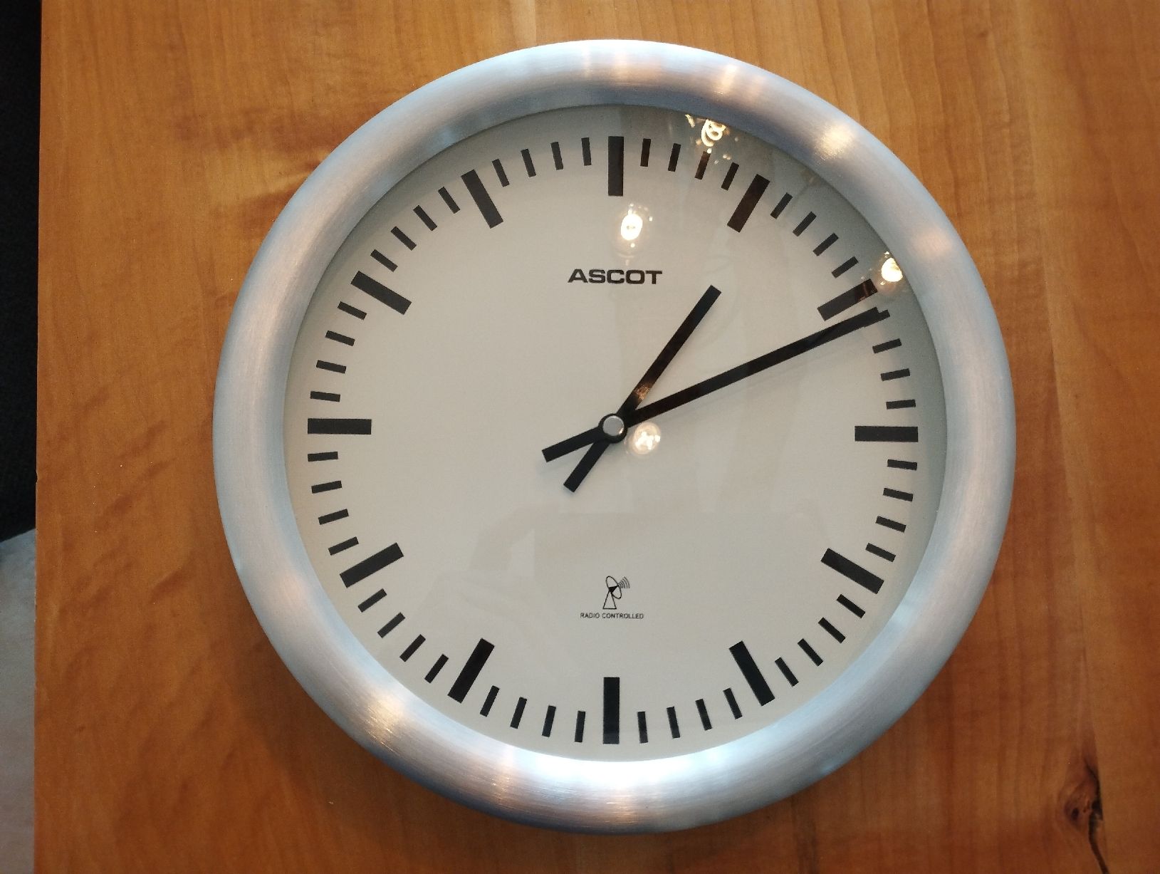 Funkuhr Küchenuhr Quarzuhr Wanduhr Ascot (D'occasion) à Faoug pour