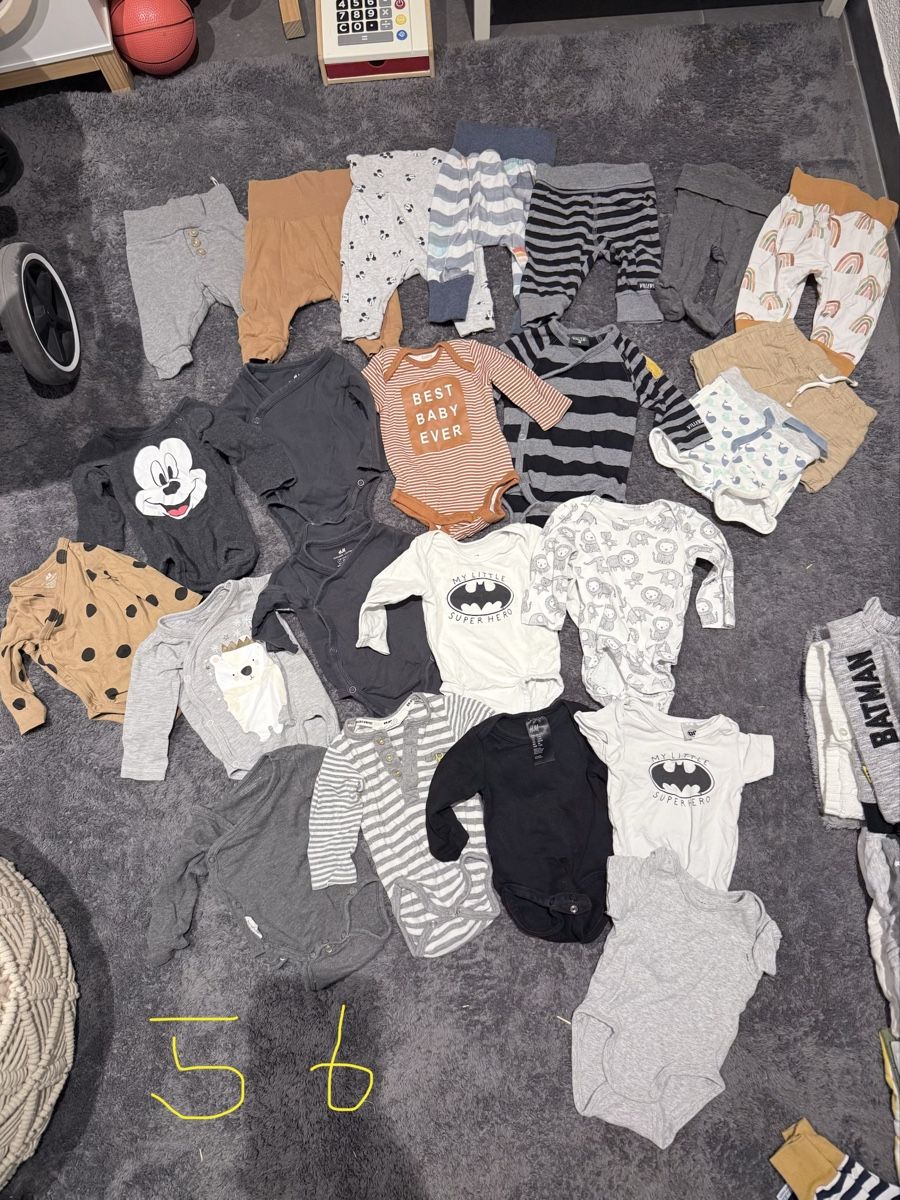 Lotti & Set di vestiti: Babykleidung 50-68 – Usato da Lausen venduto da Alexandra83 1